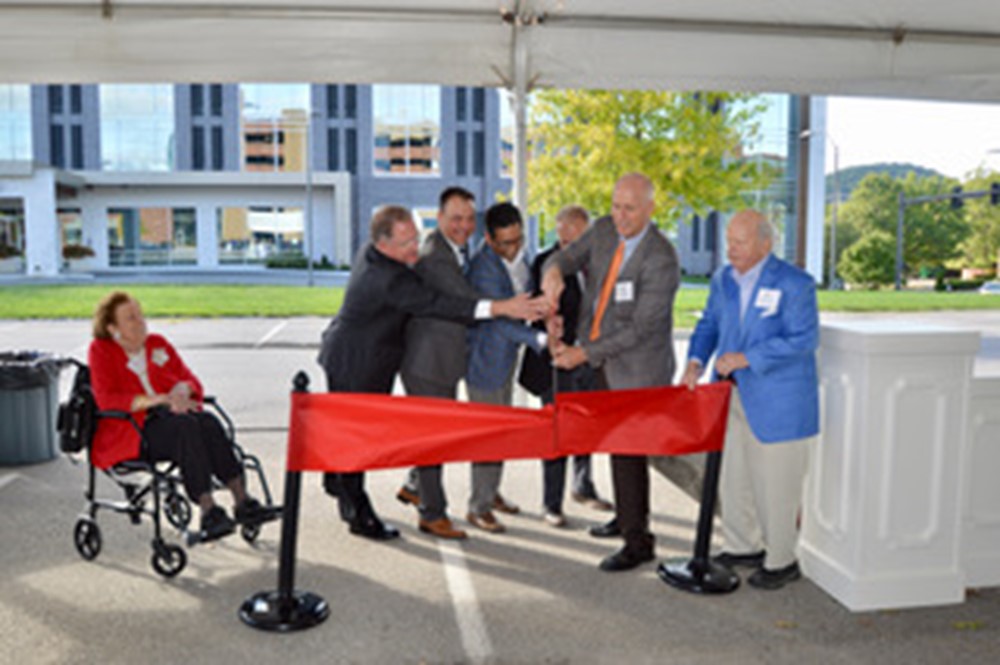 H.G. Hill Realty Company celebrates completion of Hill Center Brentwood's Phase Two H.G. Hill